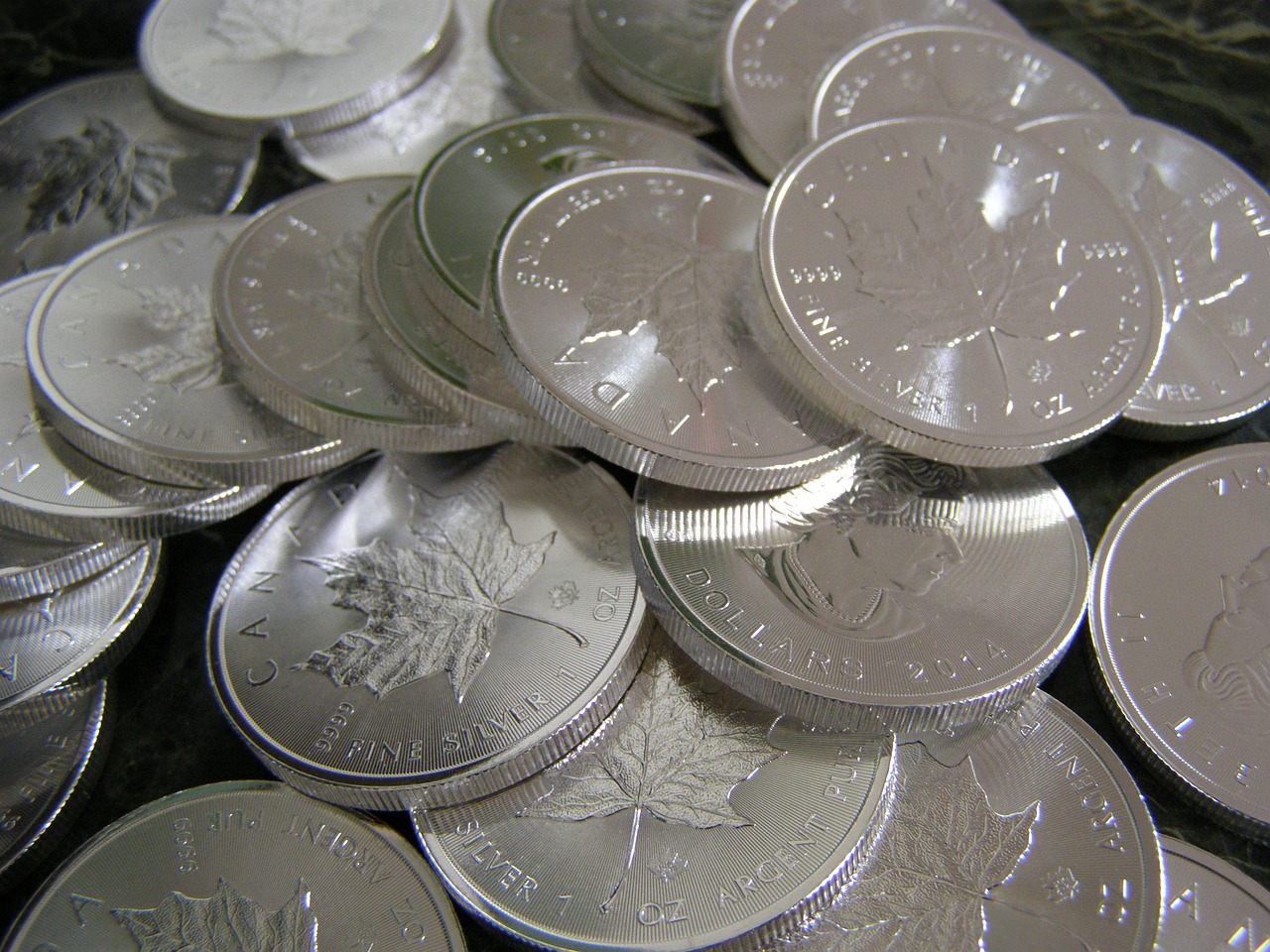 Il rapporto tra prezzo dell'oro e prezzo dell'argento è spesso utilizzato per capire se sia interessante o meno investire in argento.